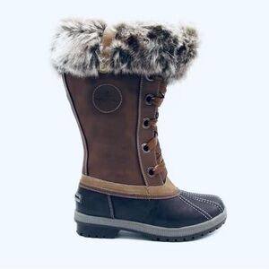 LONDON FOG Women’s Melton Duck Boots